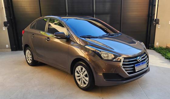 HYUNDAI HB20S 1.6 COMFORT PLUS 16V FLEX 4P AUTOMÁTICO HYUNDAI HB20S 1.6 COMFORT PLUS 16V FLEX 4P AUTOMÁTICO